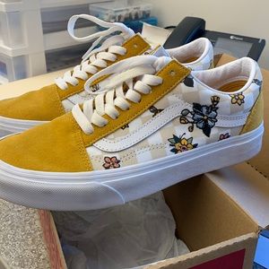 Old Skool cottage check VANS size 8